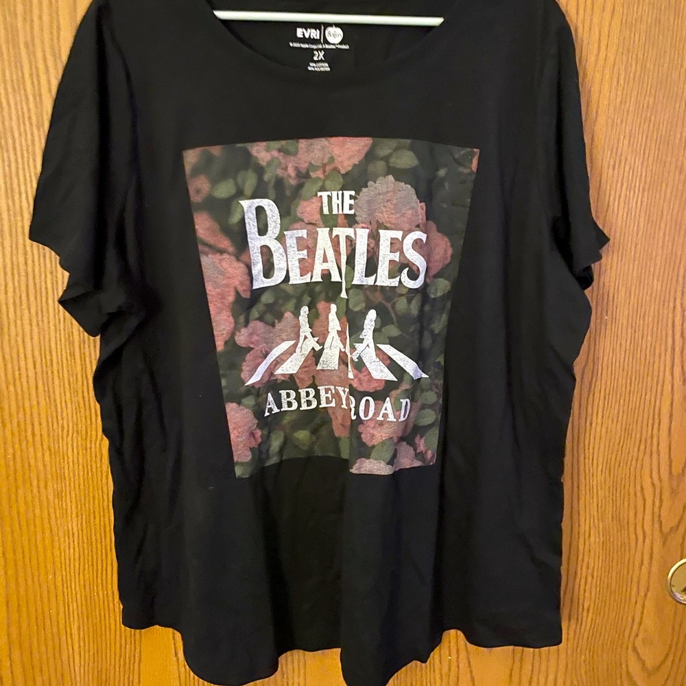 Beatles Abbey Road T-Shirt NWOT